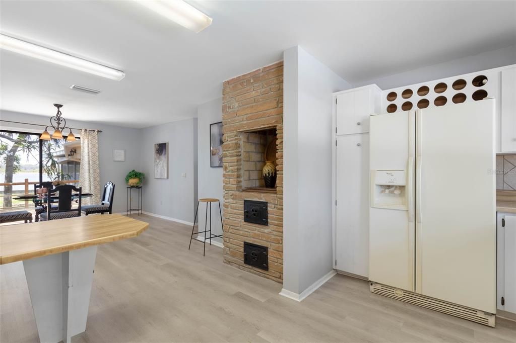 На продажу: $999,000 (2 спален, 2 ванн, 1897 Квадратных фут)