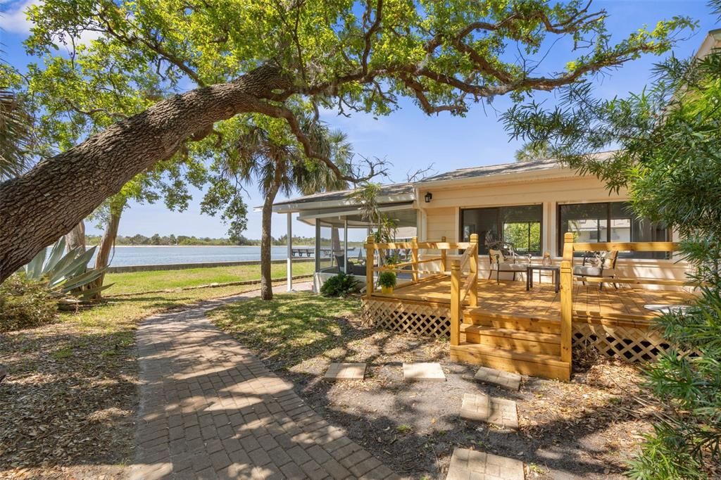 На продажу: $999,000 (2 спален, 2 ванн, 1897 Квадратных фут)