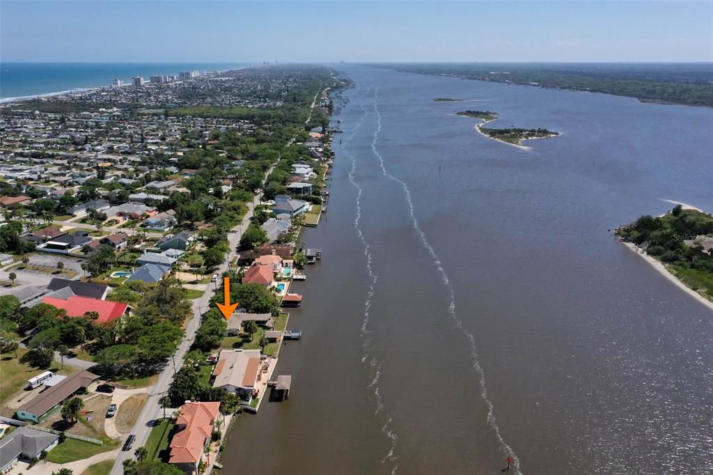 На продажу: $999,000 (2 спален, 2 ванн, 1897 Квадратных фут)