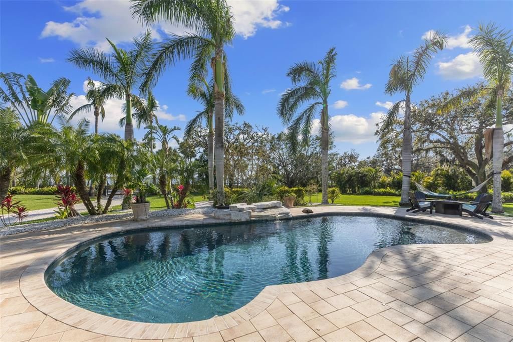 En Venta: $4,750,000 (3 camas, 2 baños, 5326 Pies cuadrados)