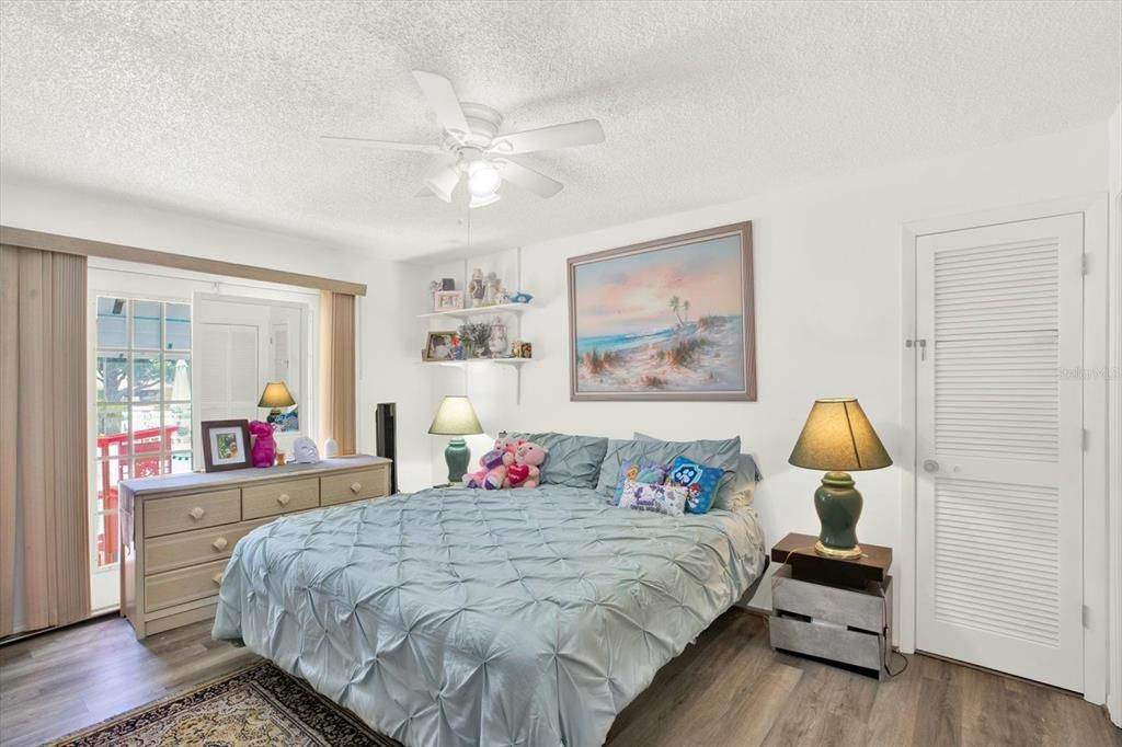 待售: $350,000 (3 贝兹, 3 浴室, 1938 平方英尺)