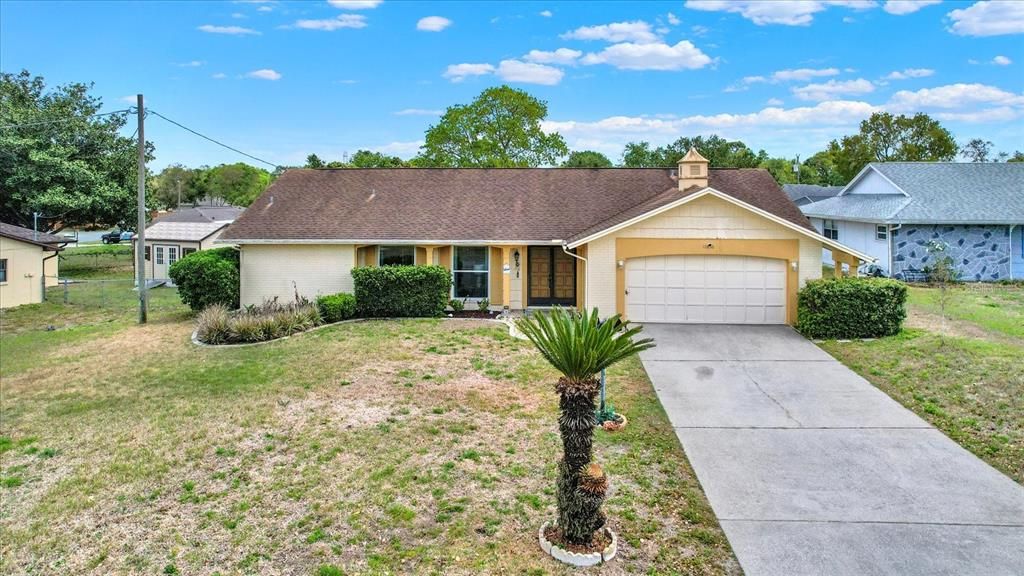 待售: $350,000 (3 贝兹, 3 浴室, 1938 平方英尺)