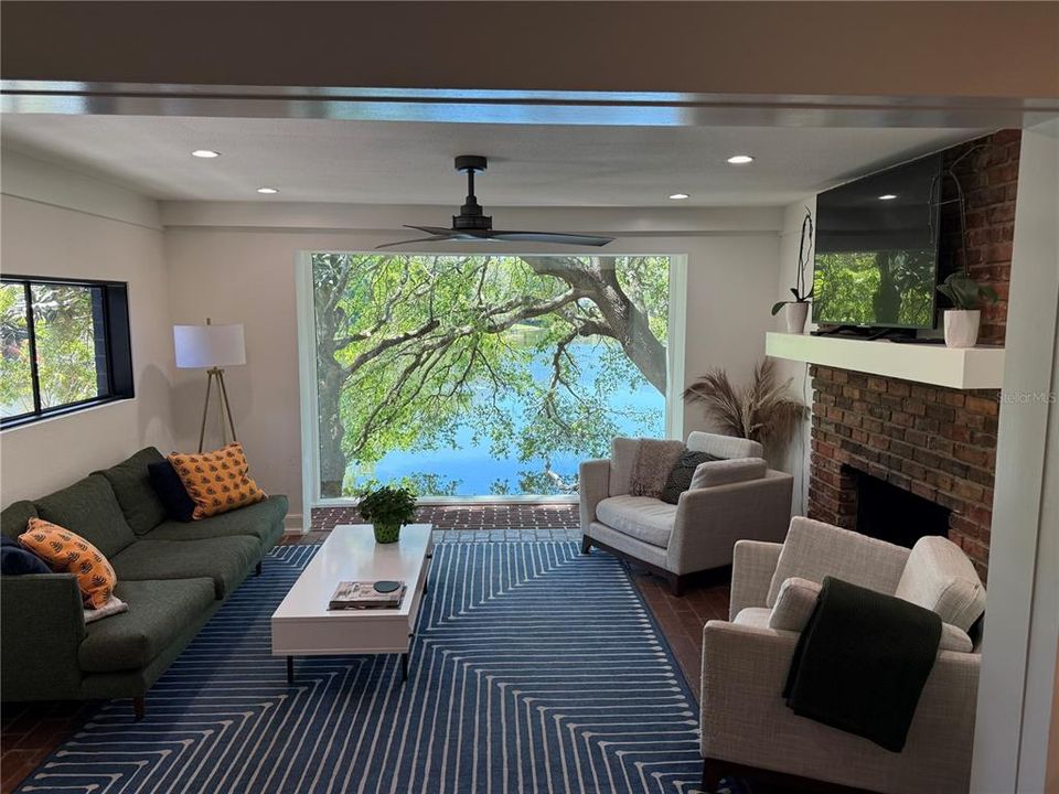 Recently Rented: $6,800 (3 beds, 2 baths, 2008 Square Feet)