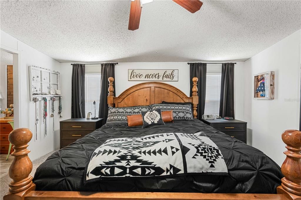 For Sale: $425,000 (4 beds, 2 baths, 2432 Square Feet)