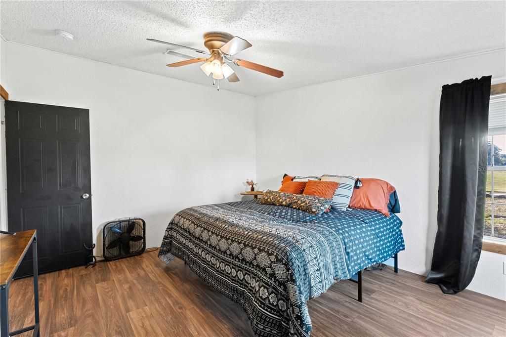 For Sale: $425,000 (4 beds, 2 baths, 2432 Square Feet)