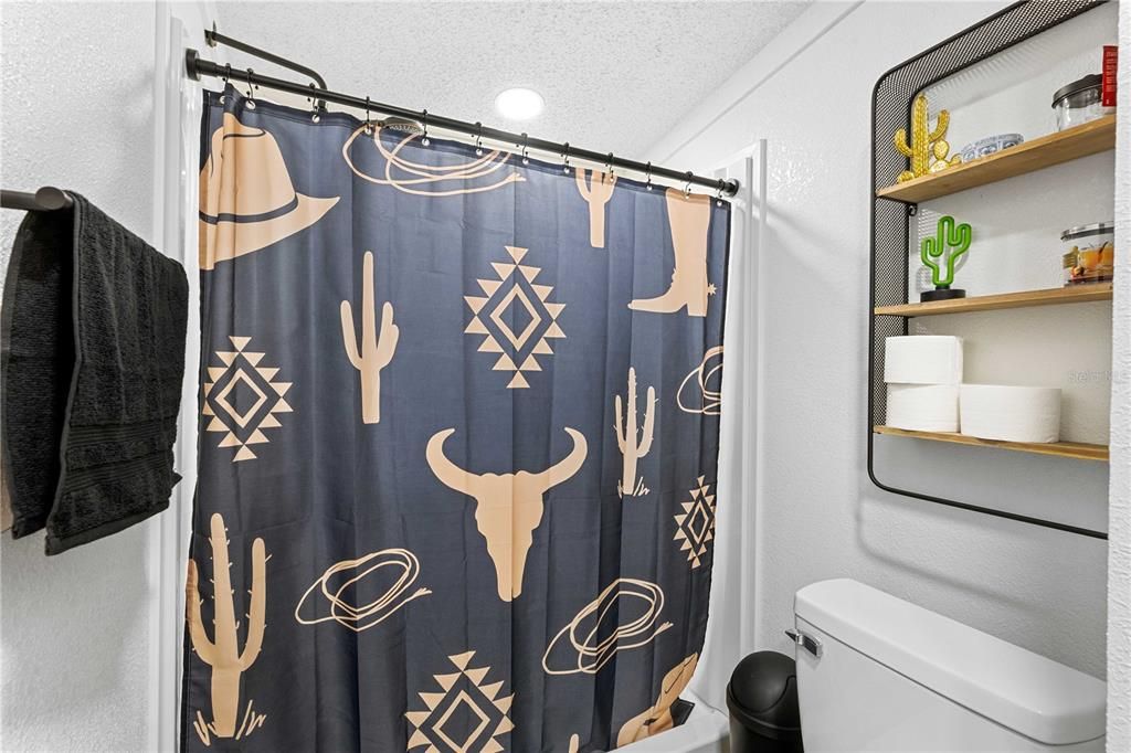 For Sale: $425,000 (4 beds, 2 baths, 2432 Square Feet)