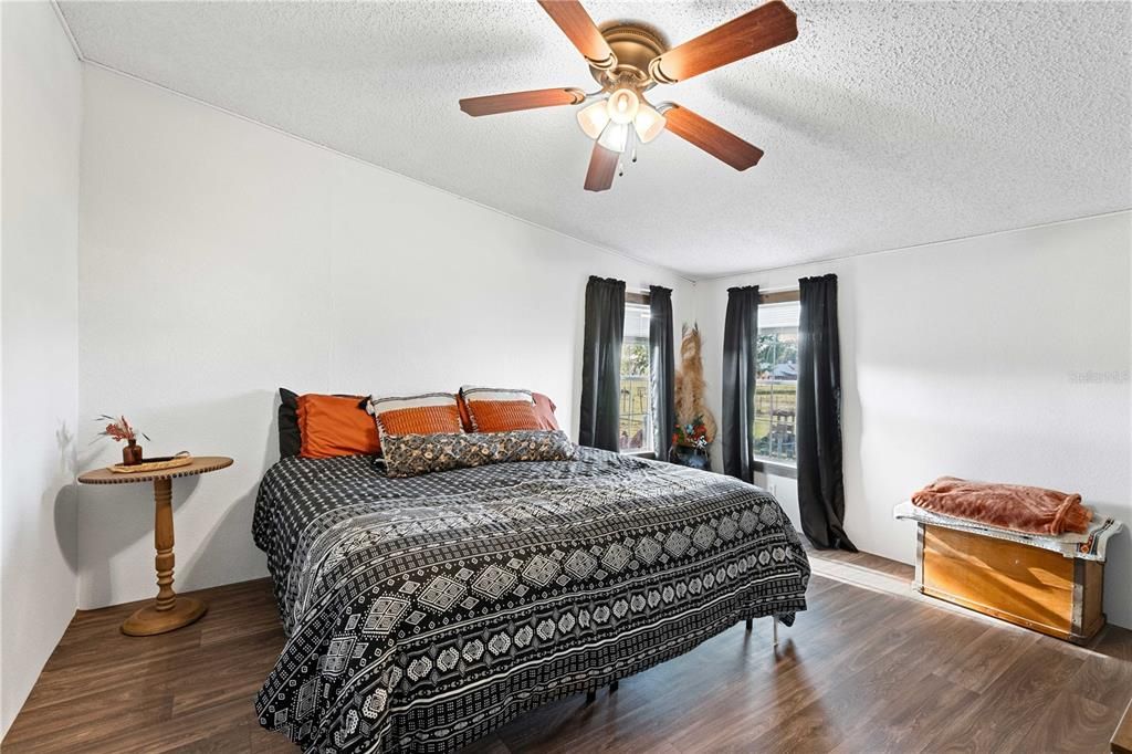 For Sale: $425,000 (4 beds, 2 baths, 2432 Square Feet)