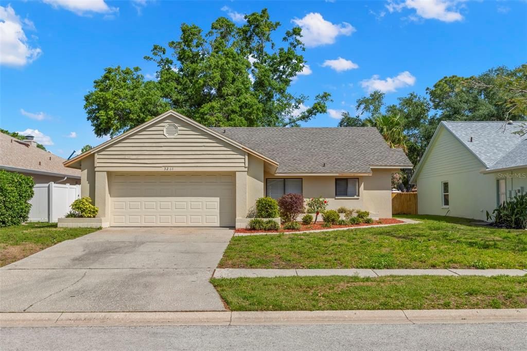 Recently Sold: $419,900 (3 beds, 2 baths, 1547 Square Feet)