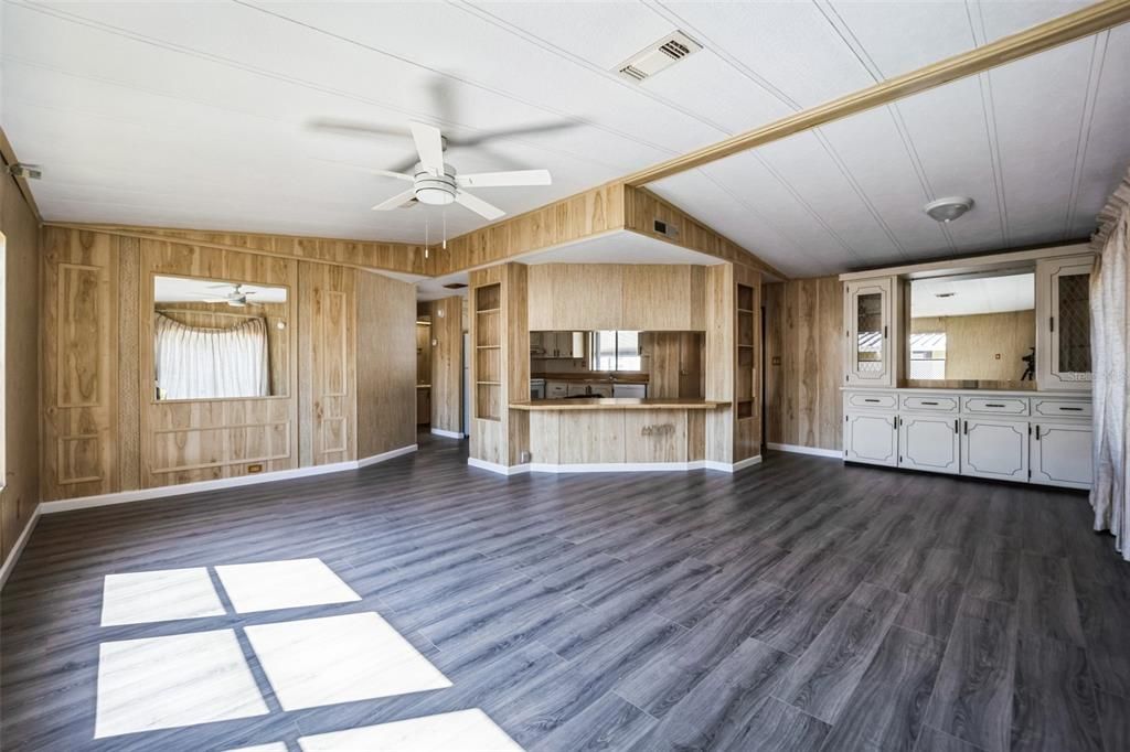 En Venta: $65,000 (2 camas, 2 baños, 1176 Pies cuadrados)