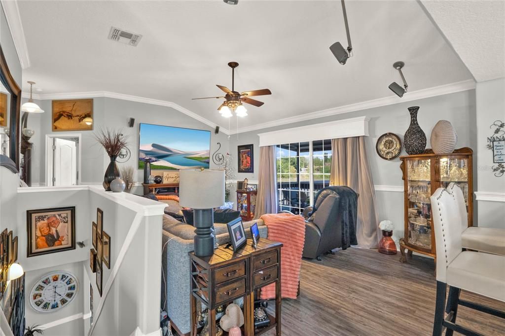 For Sale: $595,900 (4 beds, 2 baths, 2122 Square Feet)