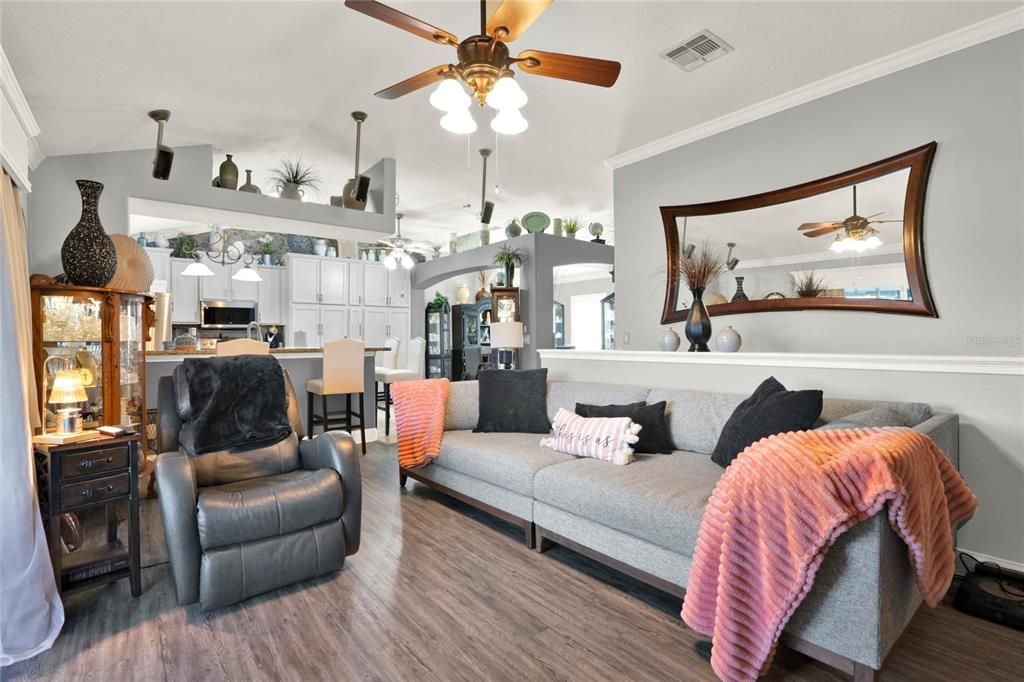 For Sale: $595,900 (4 beds, 2 baths, 2122 Square Feet)