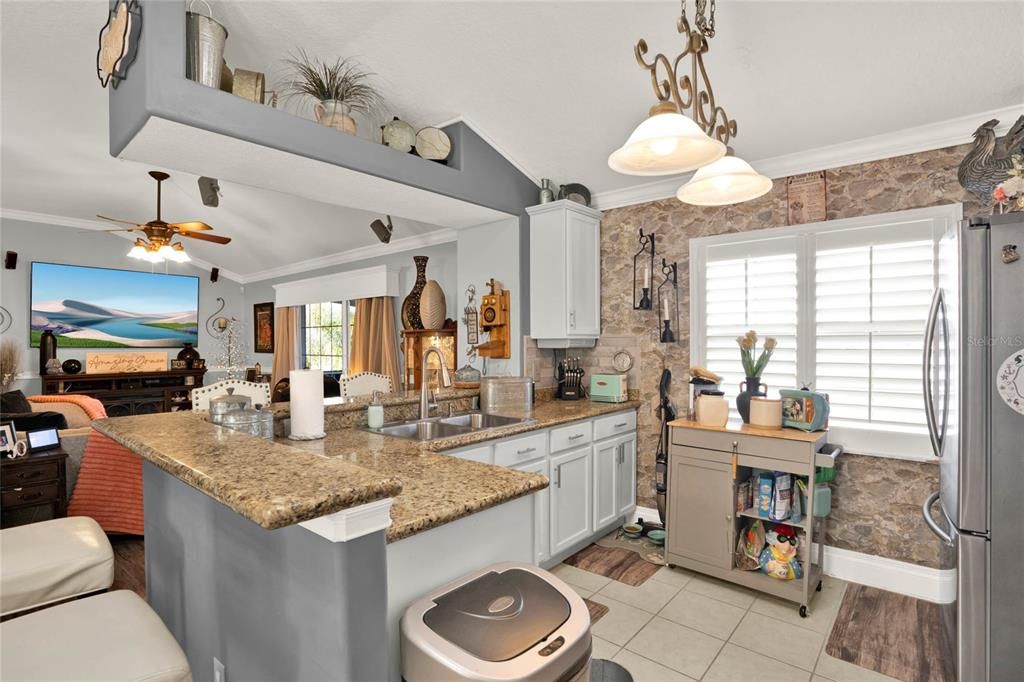 For Sale: $595,900 (4 beds, 2 baths, 2122 Square Feet)