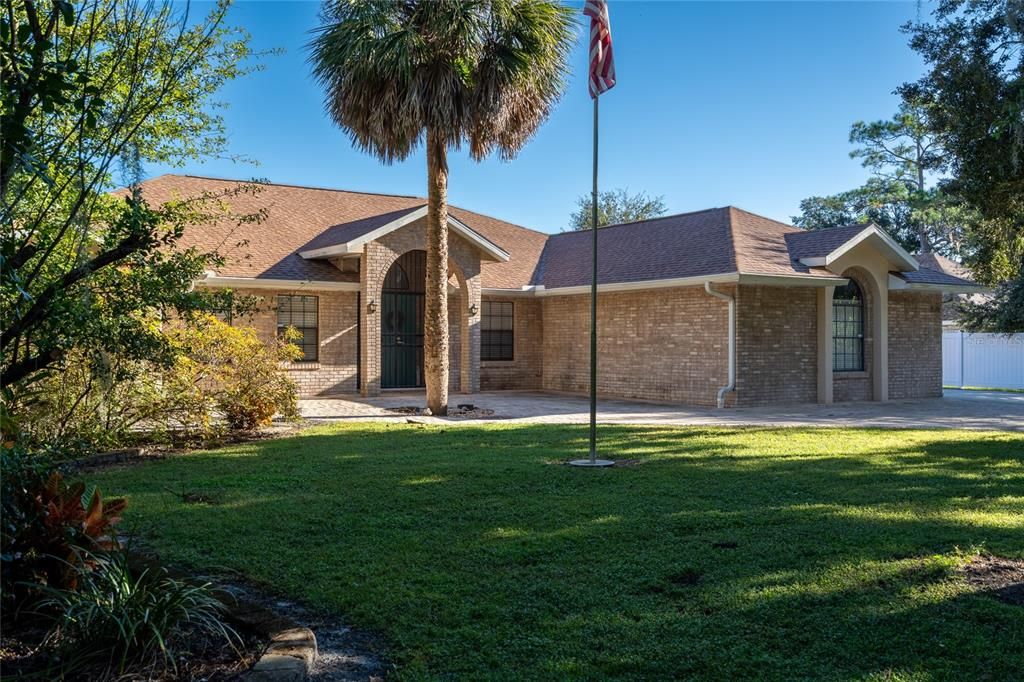 Active With Contract: $649,900 (5 beds, 2 baths, 2956 Square Feet)