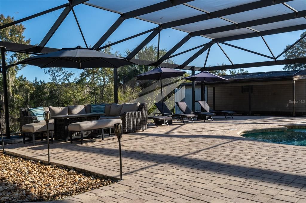 Active With Contract: $649,900 (5 beds, 2 baths, 2956 Square Feet)