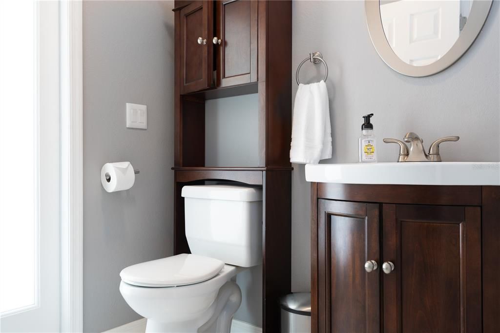 Active With Contract: $649,900 (5 beds, 2 baths, 2956 Square Feet)