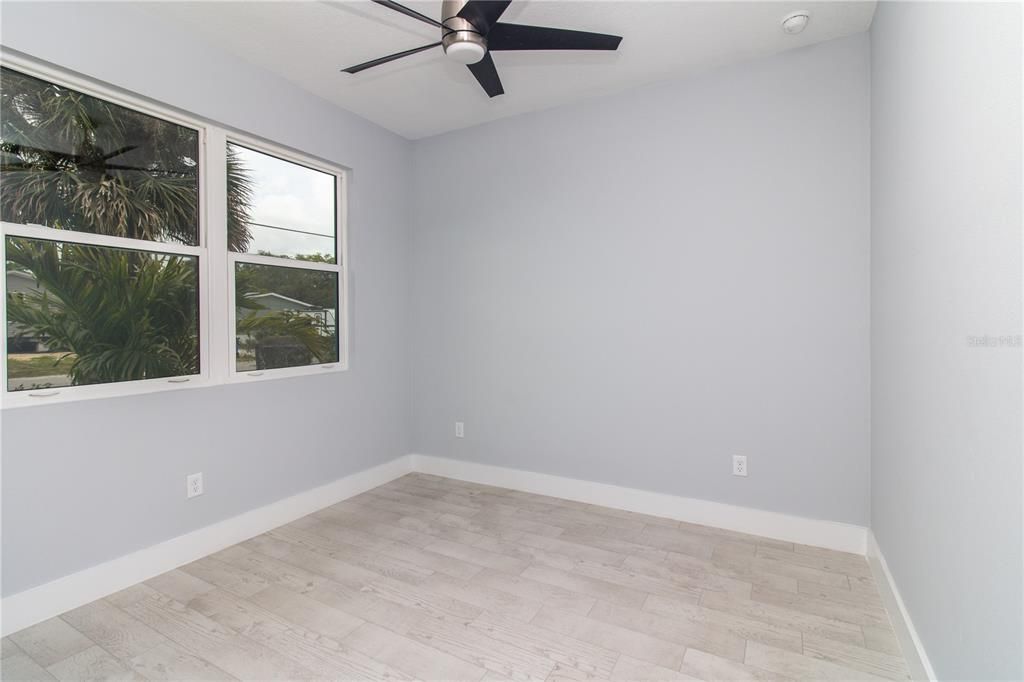 For Sale: $537,000 (3 beds, 2 baths, 1701 Square Feet)