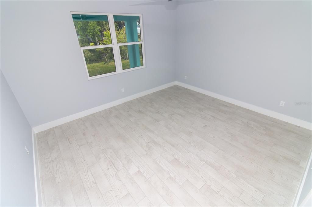 For Sale: $537,000 (3 beds, 2 baths, 1701 Square Feet)