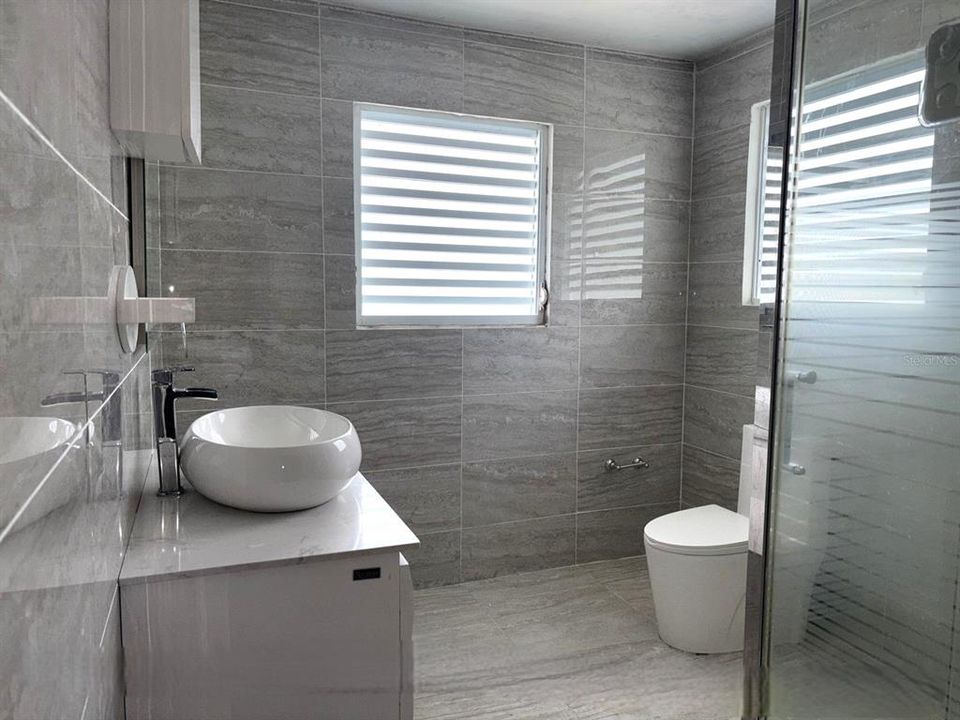 待售: $129,000 (2 贝兹, 1 浴室, 1200 平方英尺)