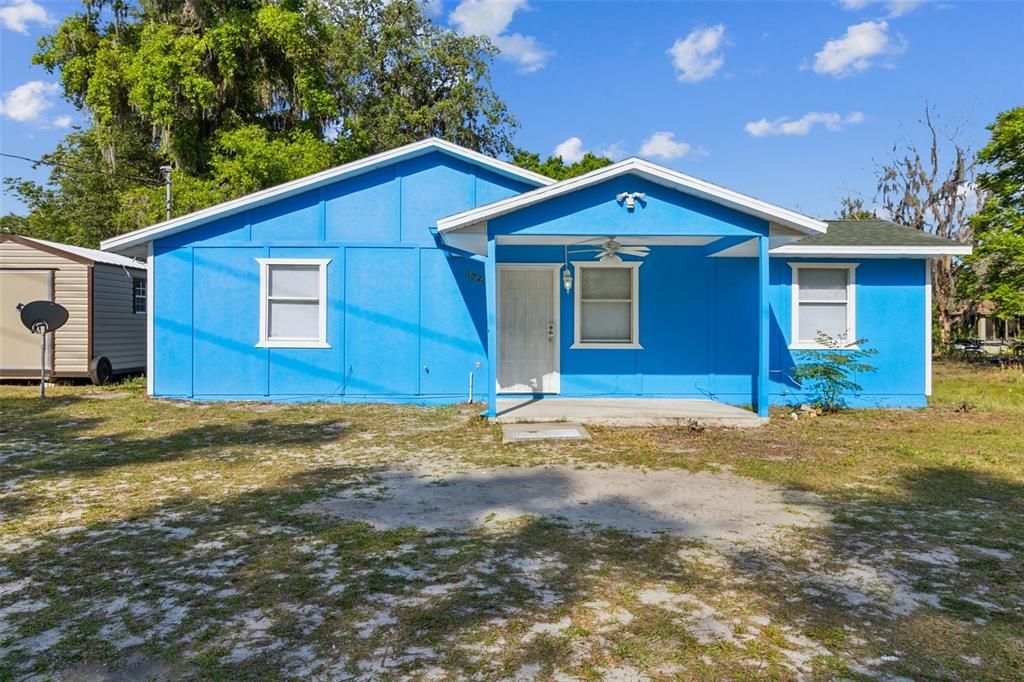 Recently Sold: $150,000 (3 beds, 1 baths, 864 Square Feet)