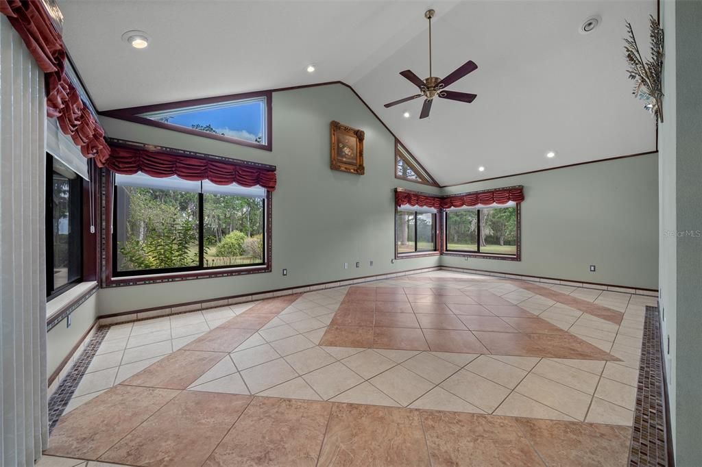 For Sale: $1,250,000 (4 beds, 3 baths, 4277 Square Feet)