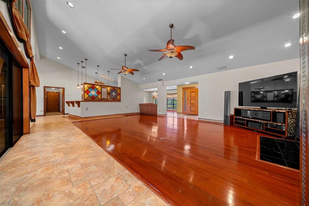 For Sale: $1,250,000 (4 beds, 3 baths, 4277 Square Feet)