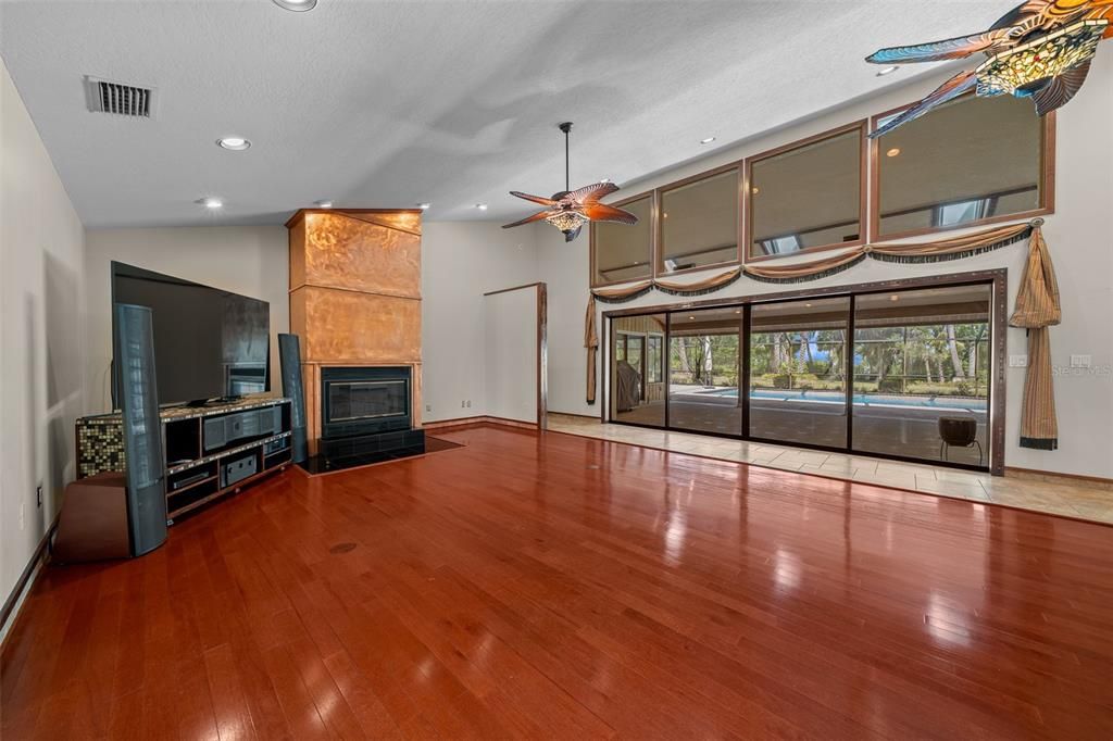 For Sale: $1,250,000 (4 beds, 3 baths, 4277 Square Feet)