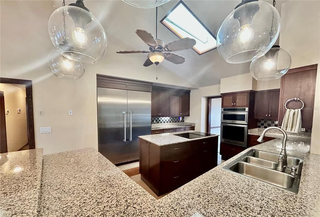 For Sale: $1,250,000 (4 beds, 3 baths, 4277 Square Feet)