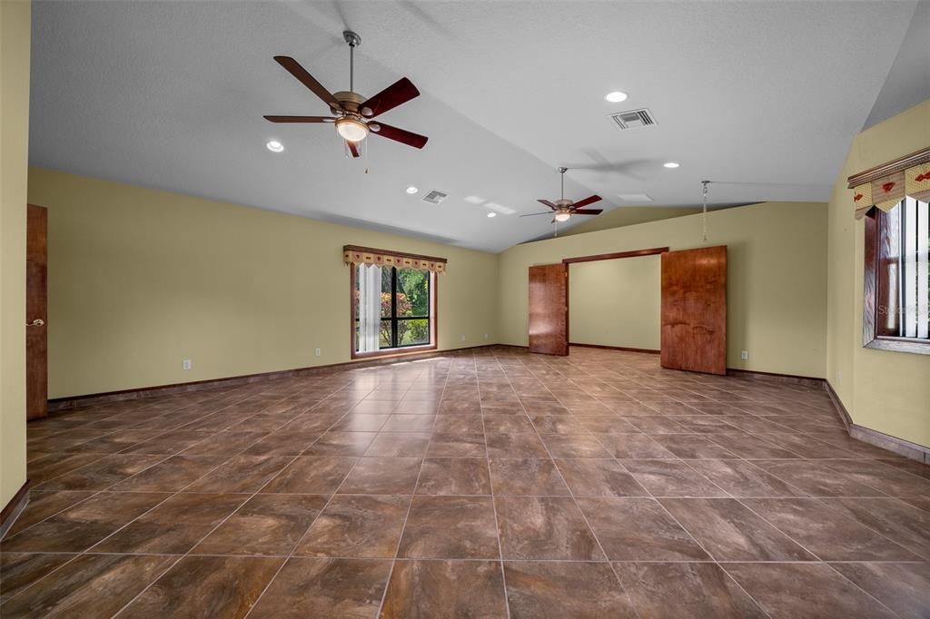 For Sale: $1,250,000 (4 beds, 3 baths, 4277 Square Feet)