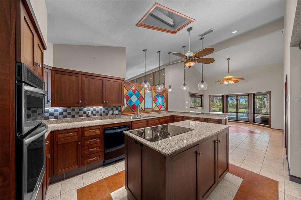 For Sale: $1,250,000 (4 beds, 3 baths, 4277 Square Feet)