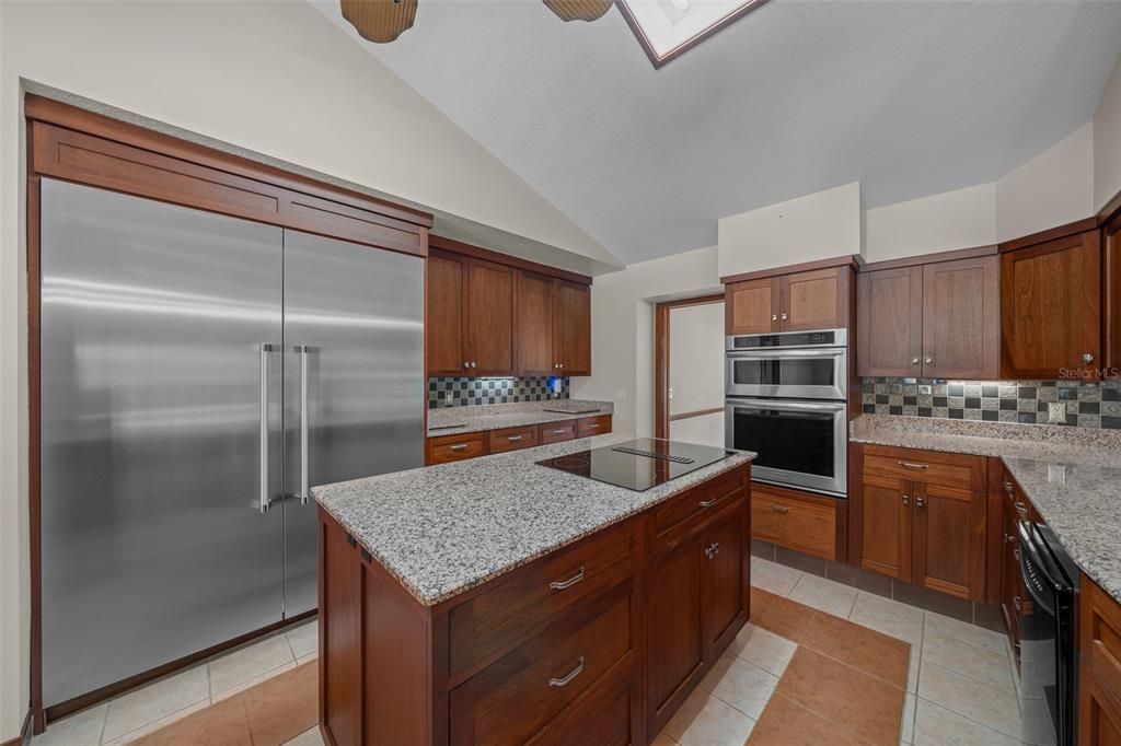 For Sale: $1,250,000 (4 beds, 3 baths, 4277 Square Feet)