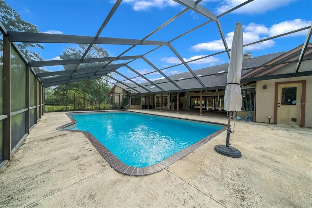 For Sale: $1,250,000 (4 beds, 3 baths, 4277 Square Feet)