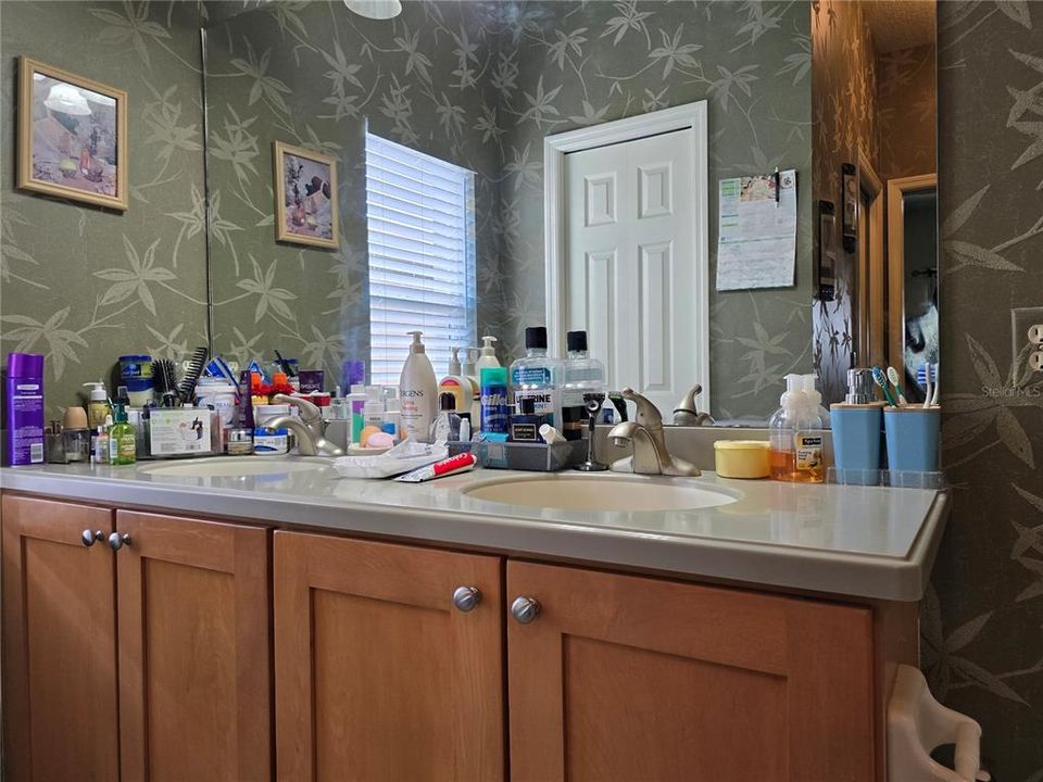 На продажу: $300,000 (2 спален, 2 ванн, 1530 Квадратных фут)