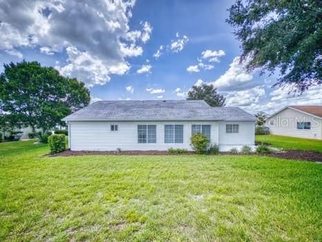 Activo con contrato: $268,900 (3 camas, 2 baños, 1760 Pies cuadrados)