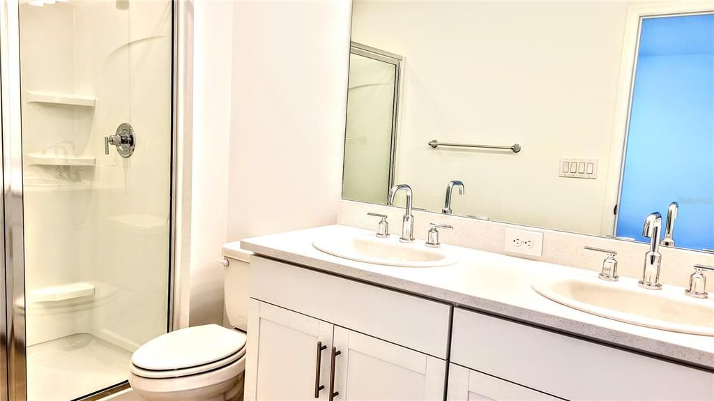 В аренду: $2,200 (3 спален, 2 ванн, 1373 Квадратных фут)