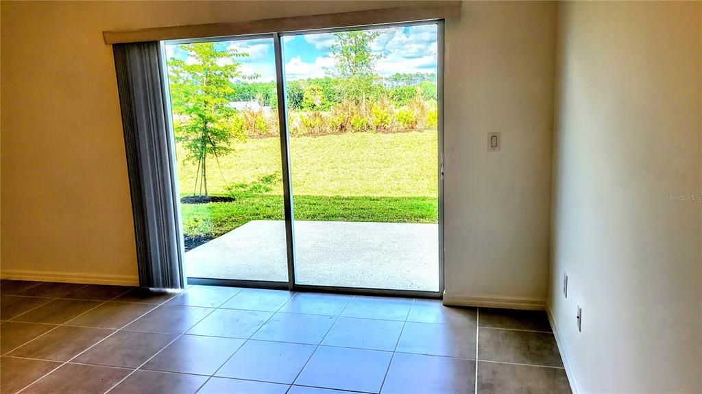 В аренду: $2,200 (3 спален, 2 ванн, 1373 Квадратных фут)