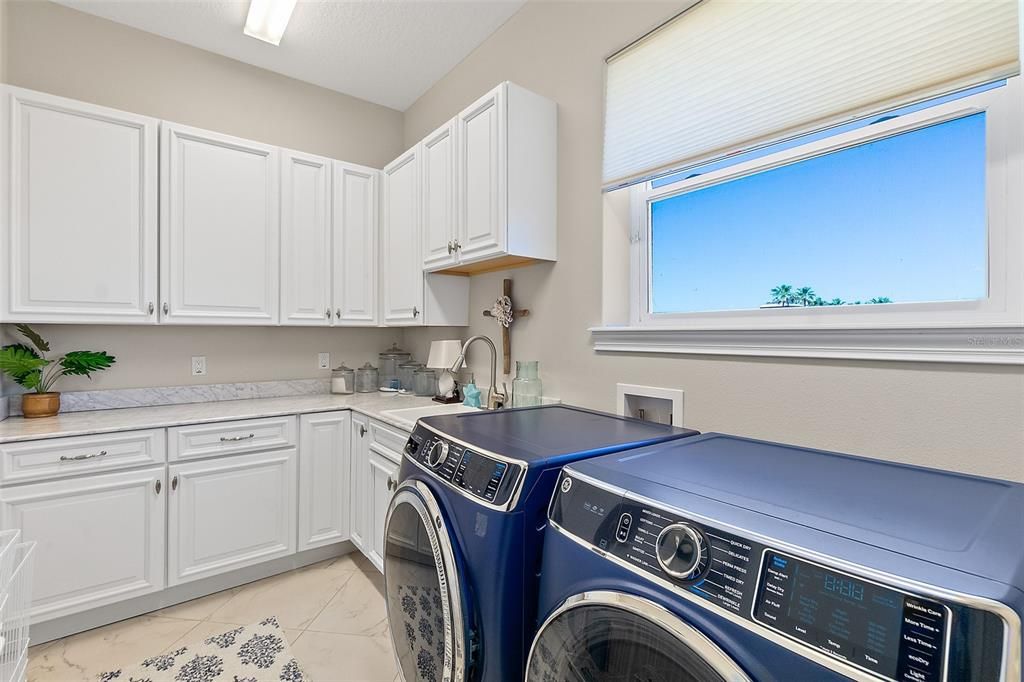 For Sale: $4,900,000 (10 beds, 8 baths, 8163 Square Feet)