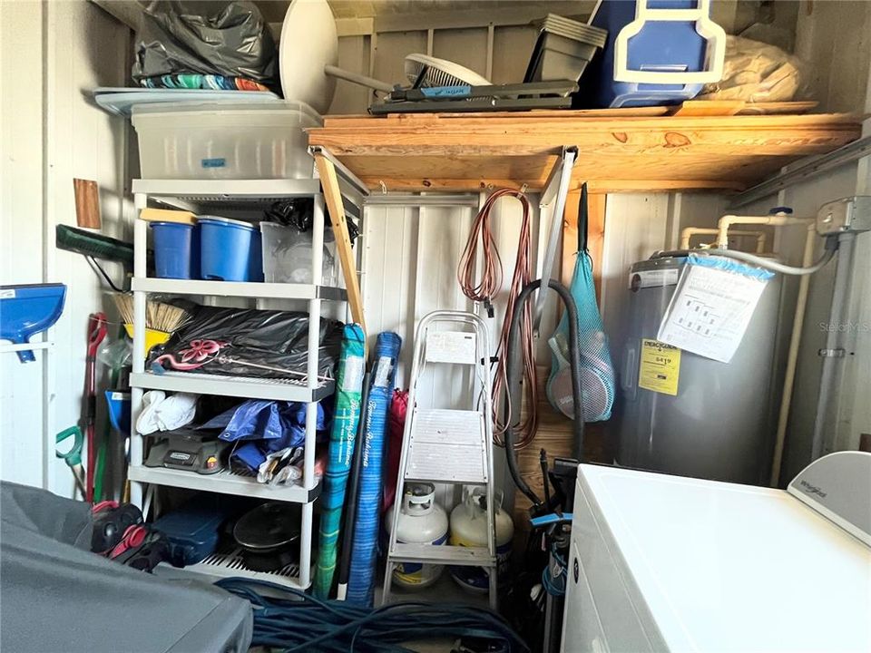 Active With Contract: $110,000 (2 beds, 1 baths, 672 Square Feet)