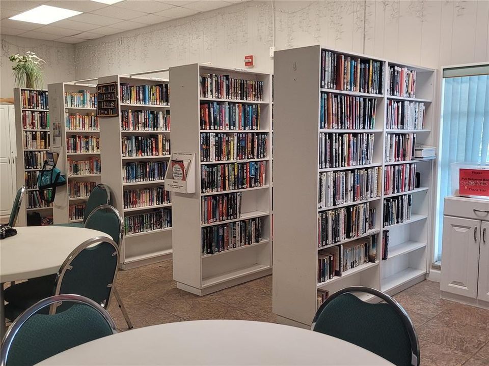 Active With Contract: $110,000 (2 beds, 1 baths, 672 Square Feet)