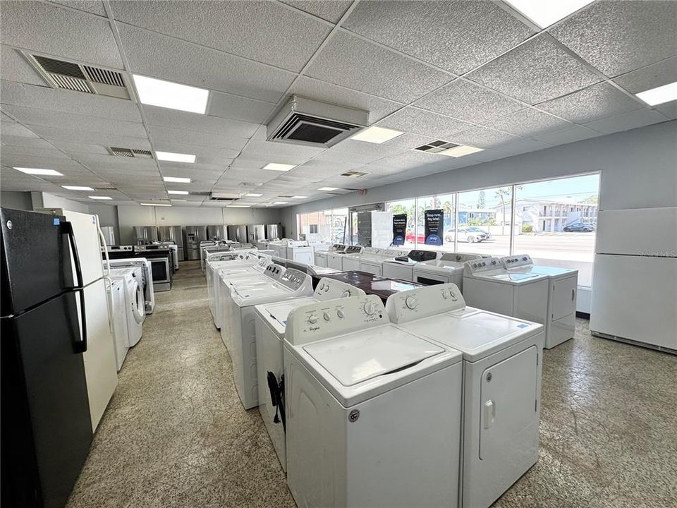 На продажу: $1,500,000 (0 спален, 0 ванн, 3120 Квадратных фут)