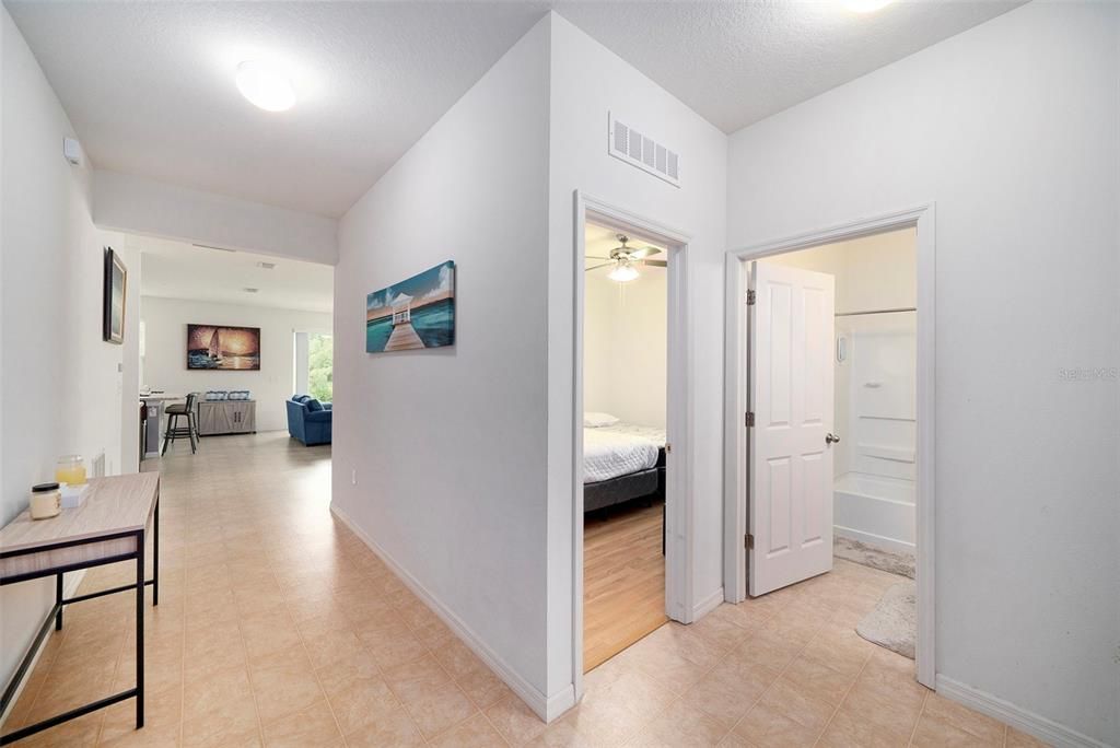 For Sale: $319,000 (3 beds, 2 baths, 1465 Square Feet)