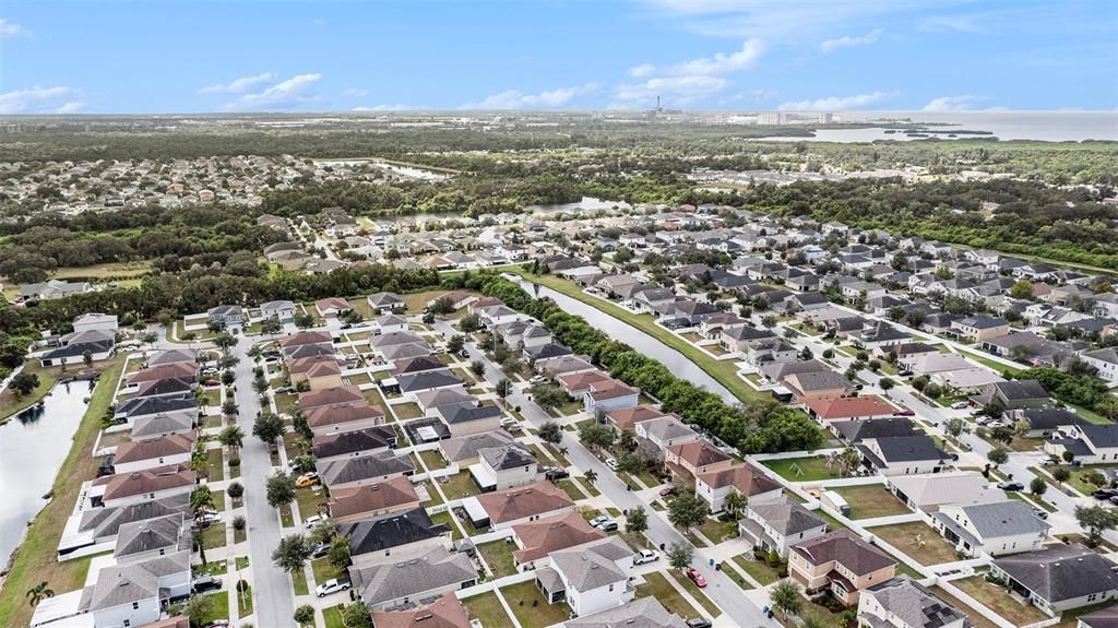 For Sale: $319,000 (3 beds, 2 baths, 1465 Square Feet)