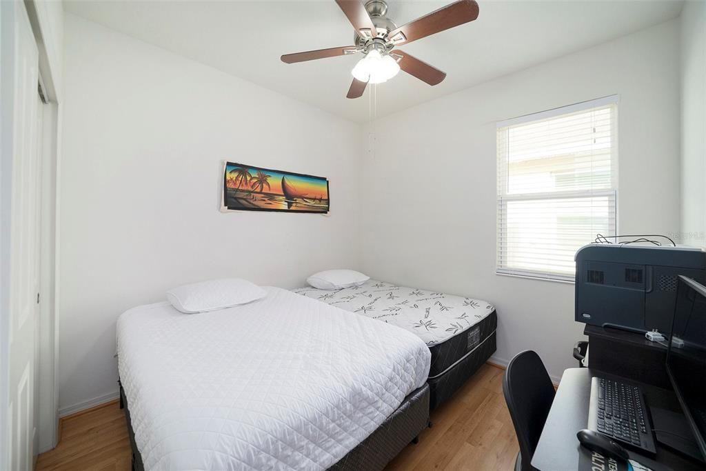 For Sale: $319,000 (3 beds, 2 baths, 1465 Square Feet)