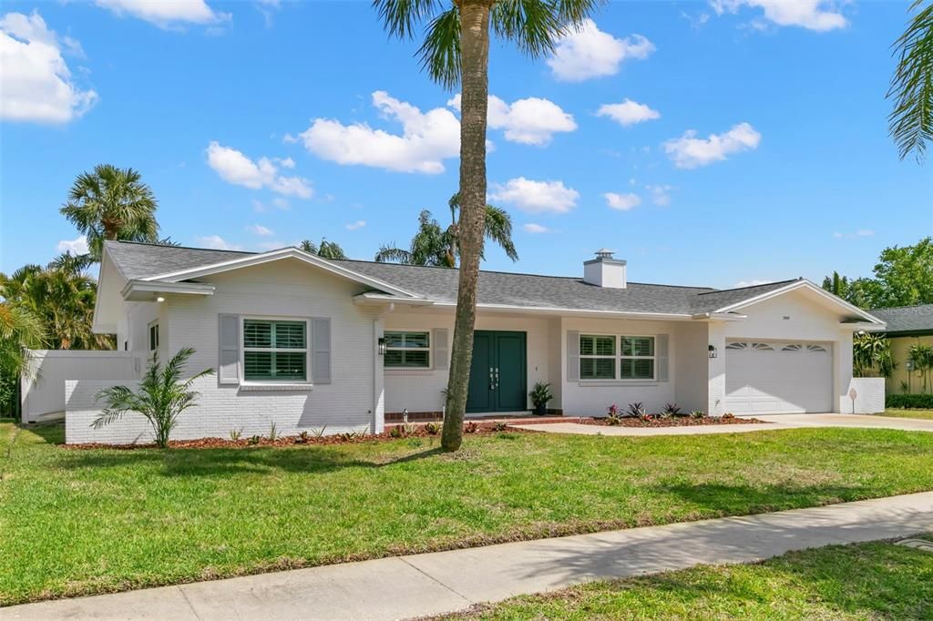 Recently Sold: $1,050,000 (3 beds, 2 baths, 2064 Square Feet)