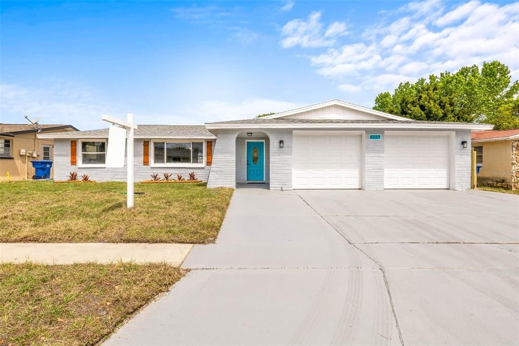 最近售出: $324,900 (4 贝兹, 2 浴室, 1911 平方英尺)