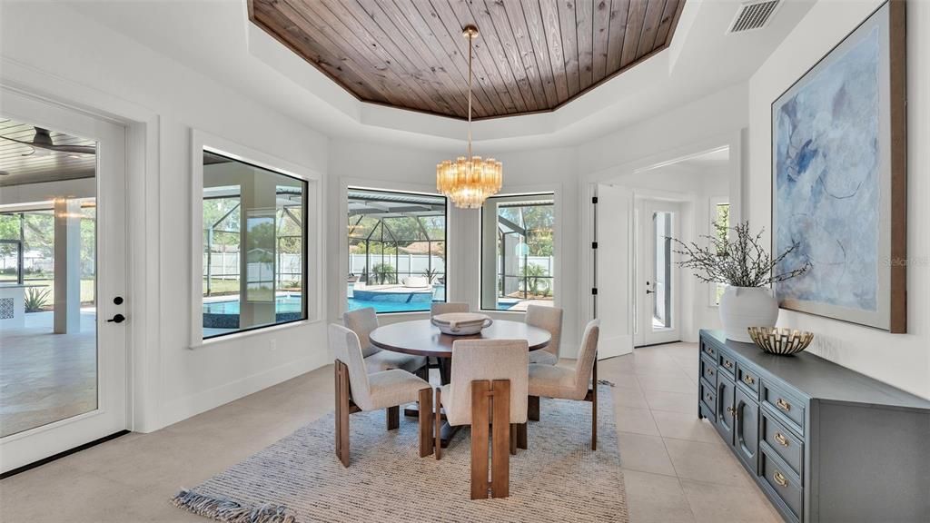 待售: $1,700,000 (5 贝兹, 4 浴室, 3557 平方英尺)