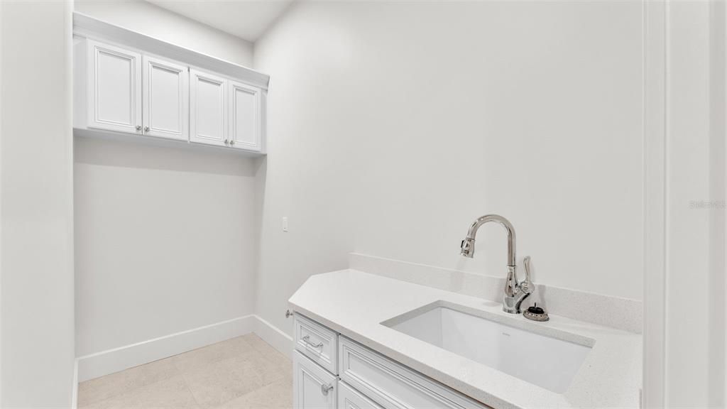 待售: $1,700,000 (5 贝兹, 4 浴室, 3557 平方英尺)