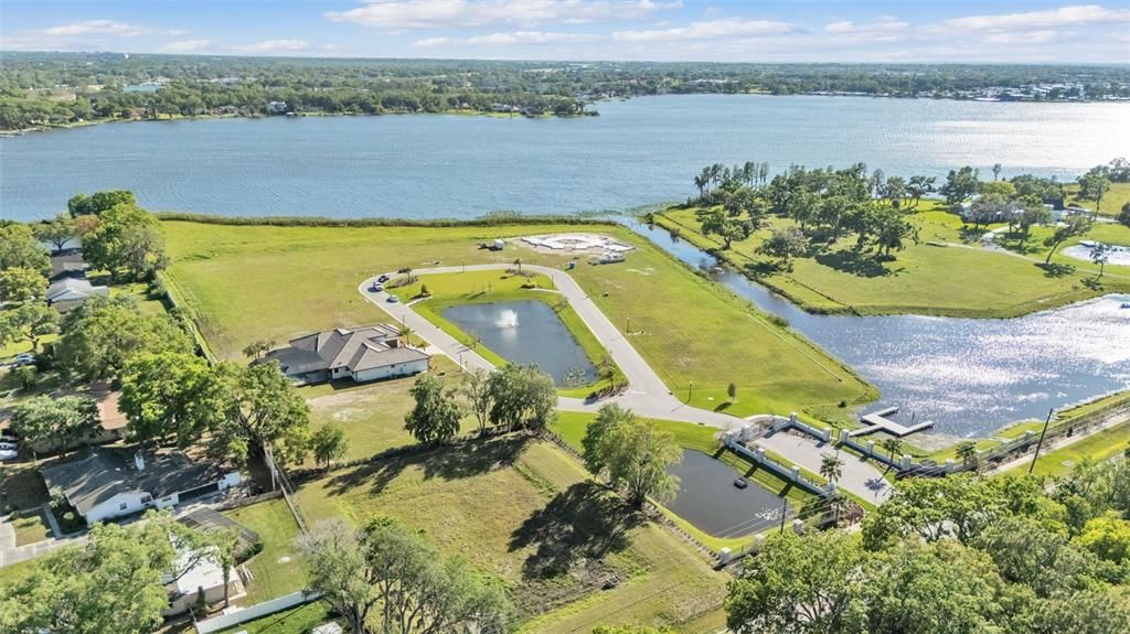 待售: $1,700,000 (5 贝兹, 4 浴室, 3557 平方英尺)