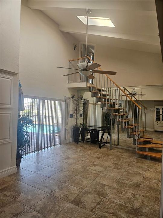 待售: $980,000 (4 贝兹, 4 浴室, 2647 平方英尺)