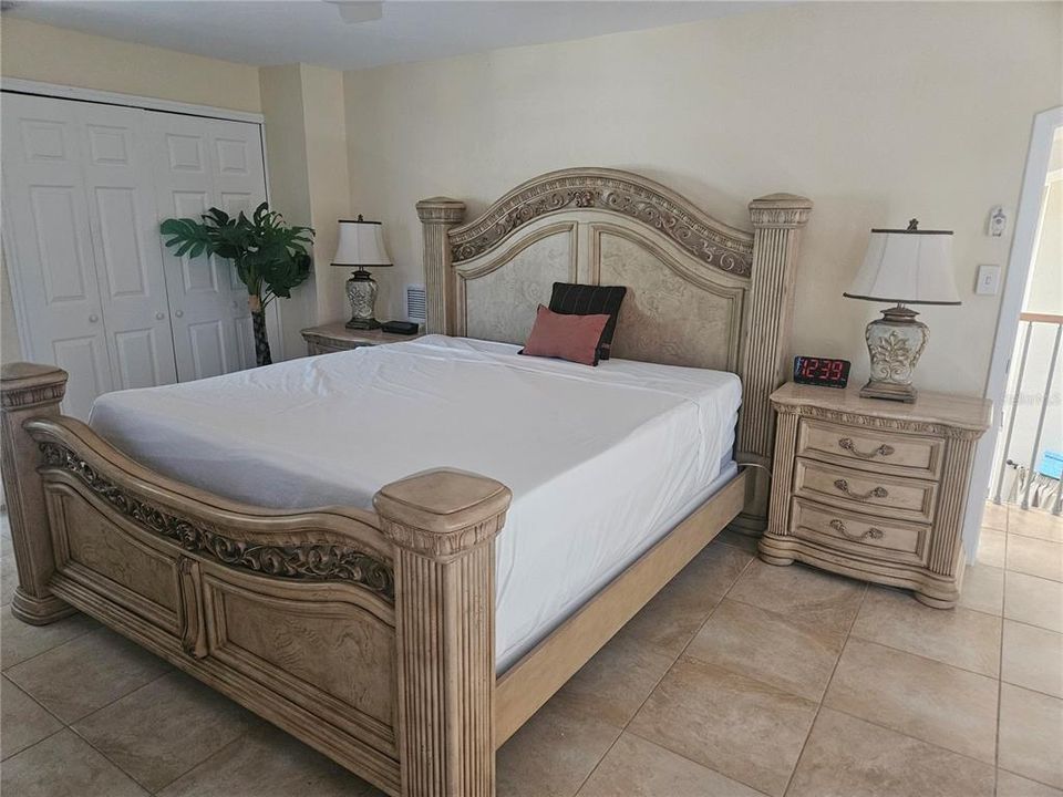 待售: $980,000 (4 贝兹, 4 浴室, 2647 平方英尺)