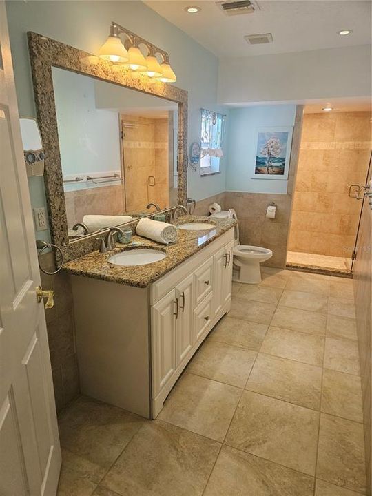 待售: $980,000 (4 贝兹, 4 浴室, 2647 平方英尺)